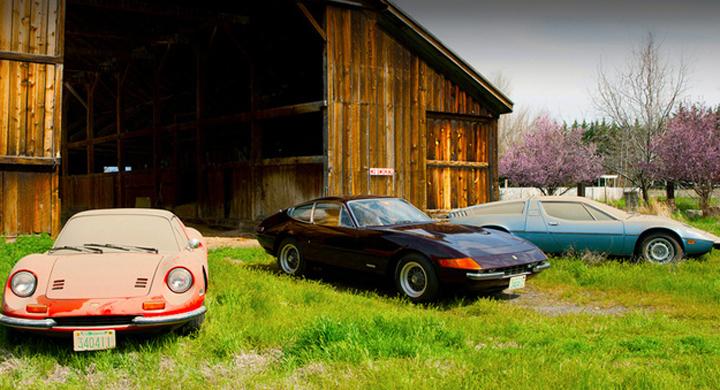 Italienska skönheter i hemliga ladan  Automobil