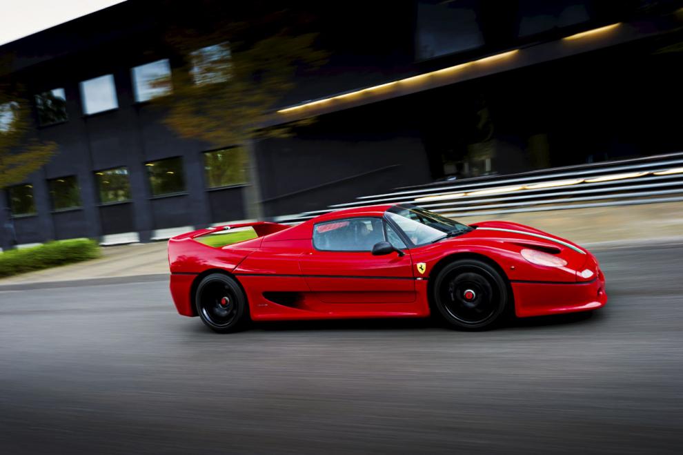 Bildspel Ferrari F50