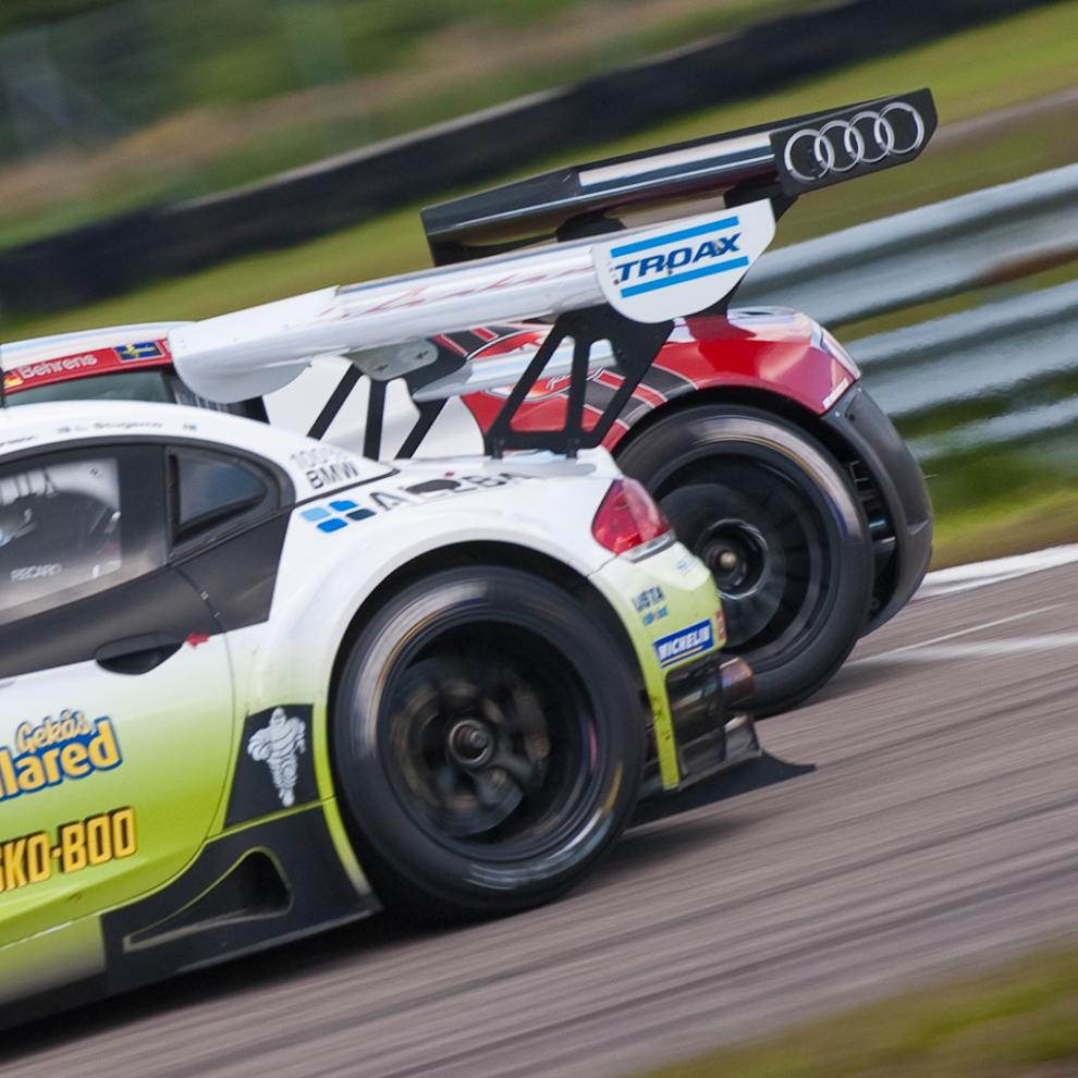 Tät racing, BMW Z4 mot Audi R8.