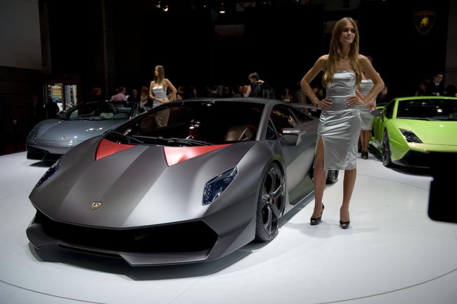 Lamborghini Sesto Elemento - 999 kg