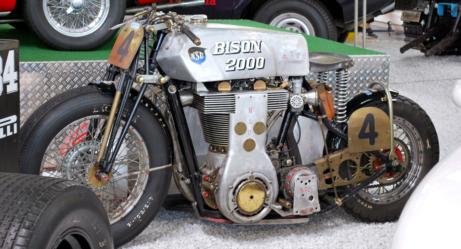 NSU 2000 Bison är riktigt muskulös med sin 2000 kubik stora motor.