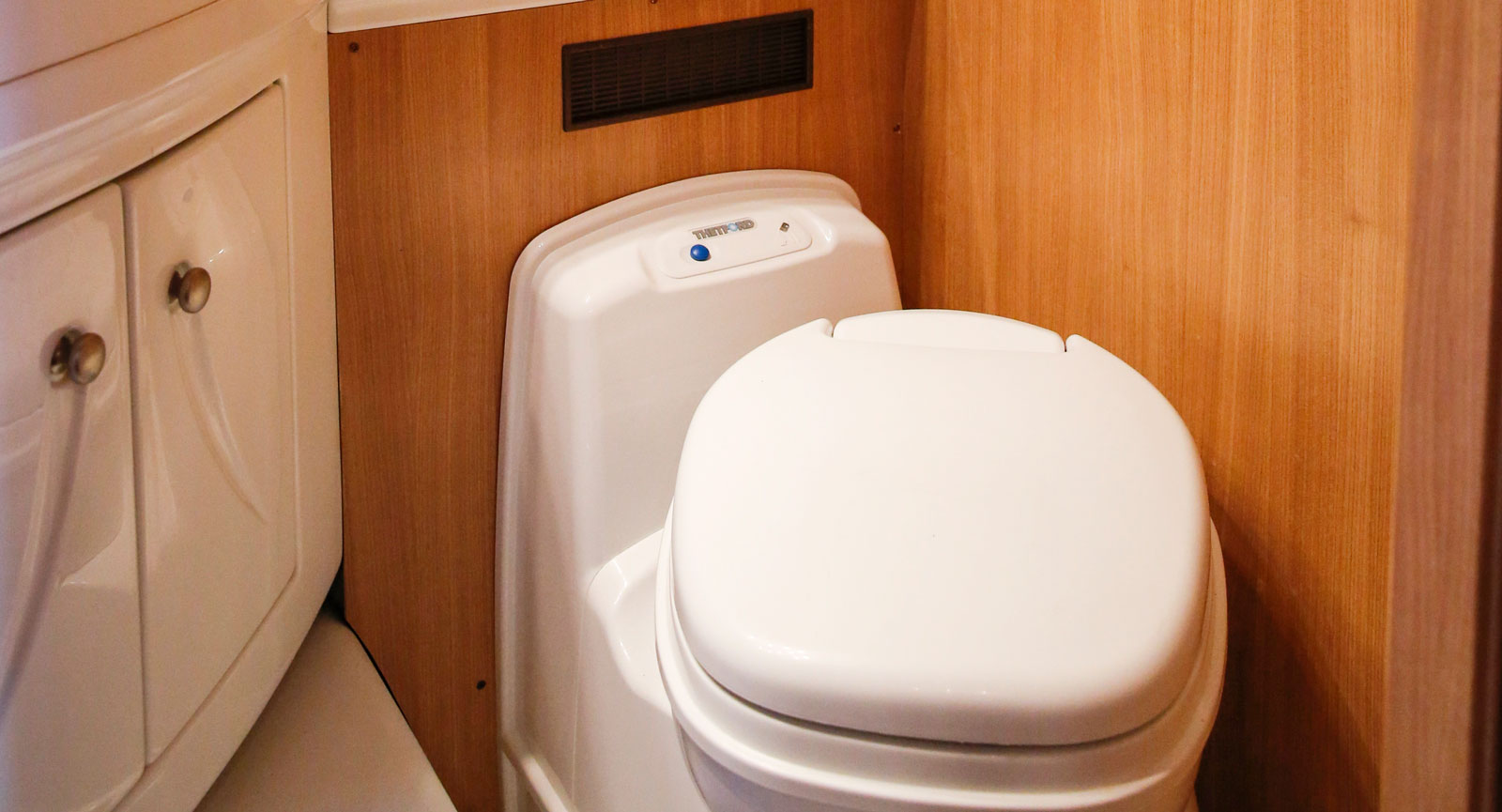 Överdelen på toastolen kan snurras för optimal sittvinkel.