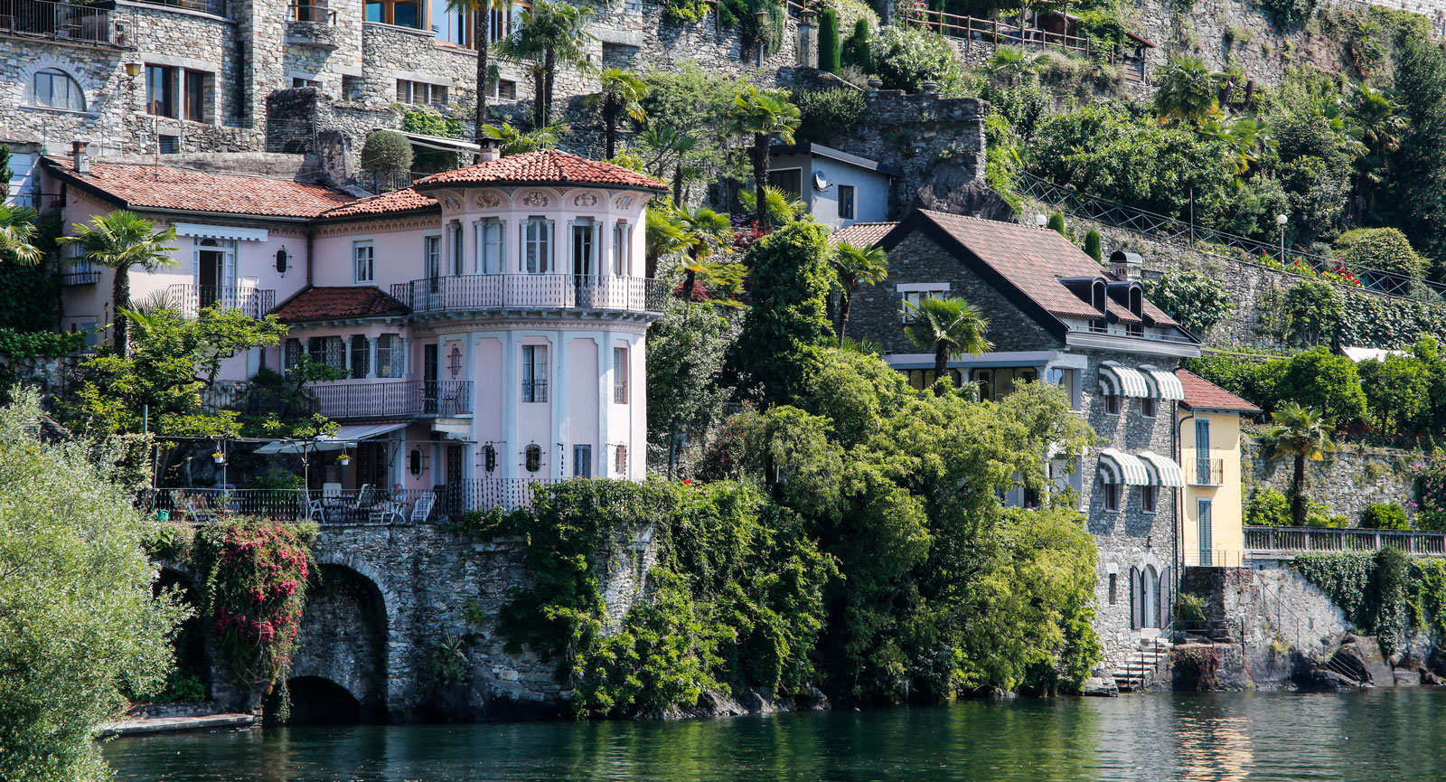 Fantastiska områden kring Cannero, Lago Maggiore.