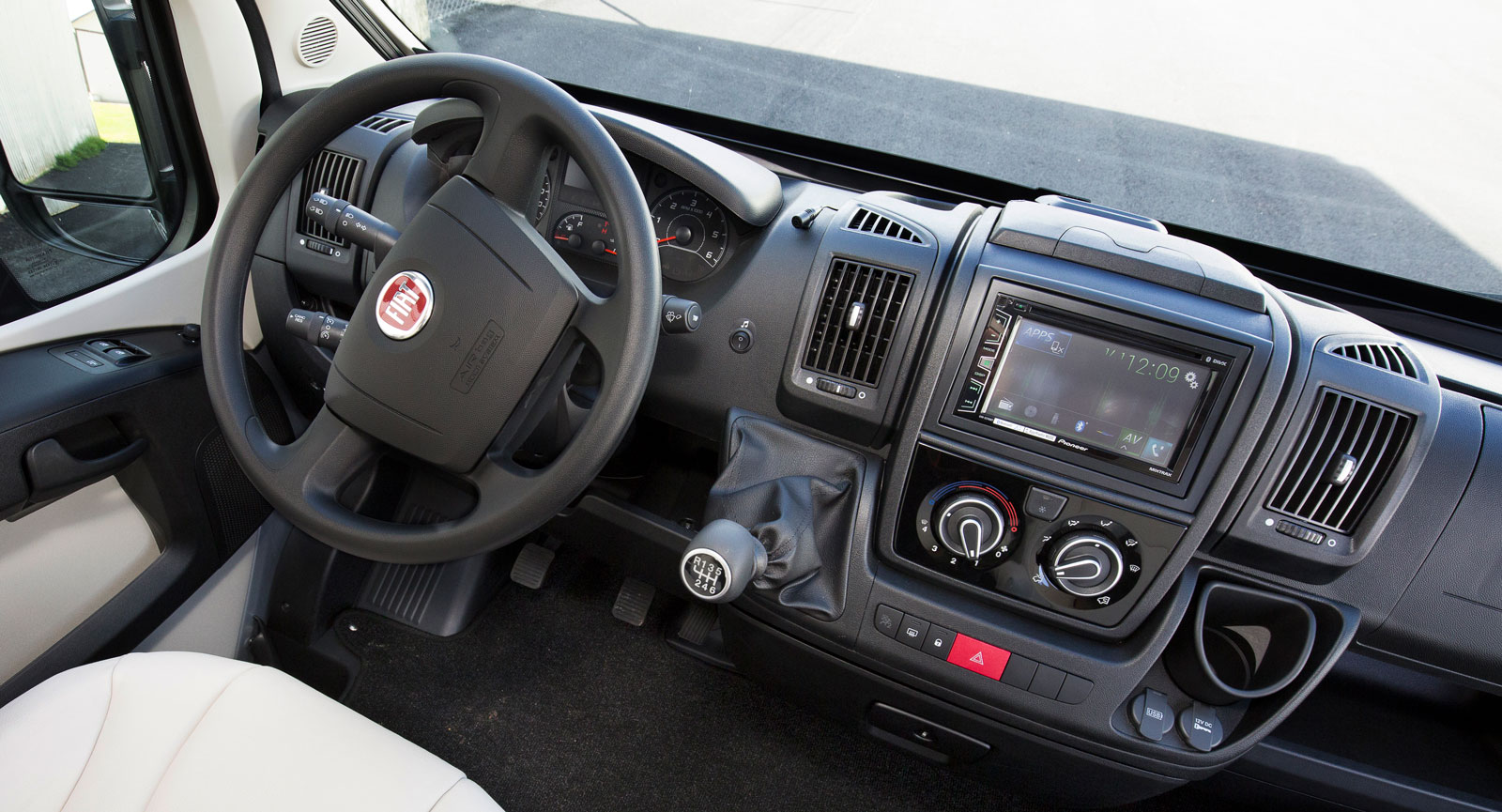 Dreamer baseras som merparten av dagens husbilar på Fiat Ducato.