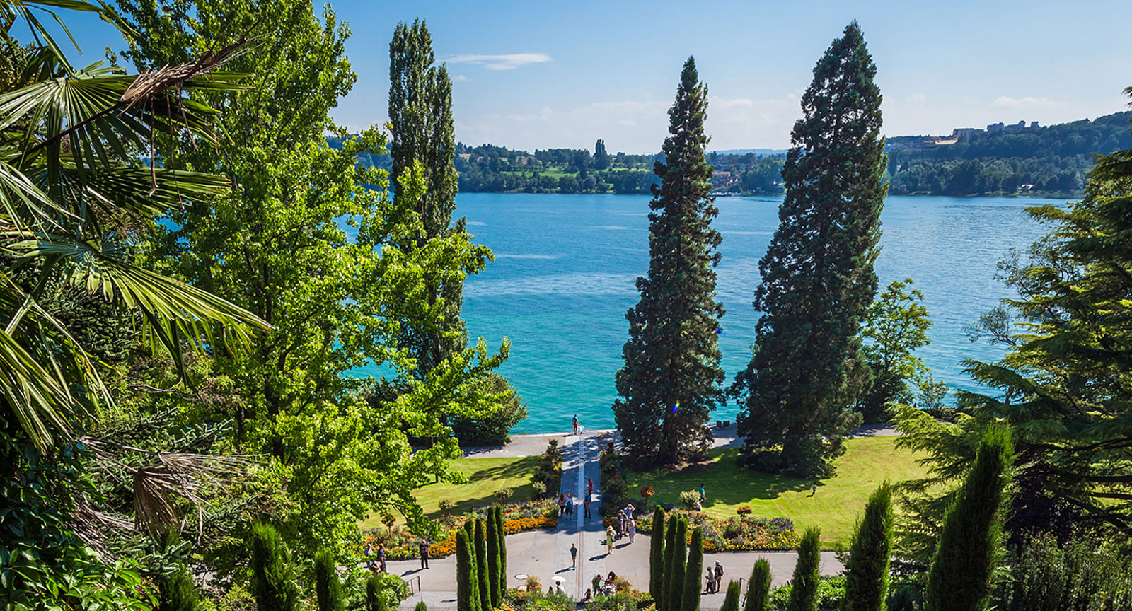 Vackra trädgårdar runt slottet Mainau.