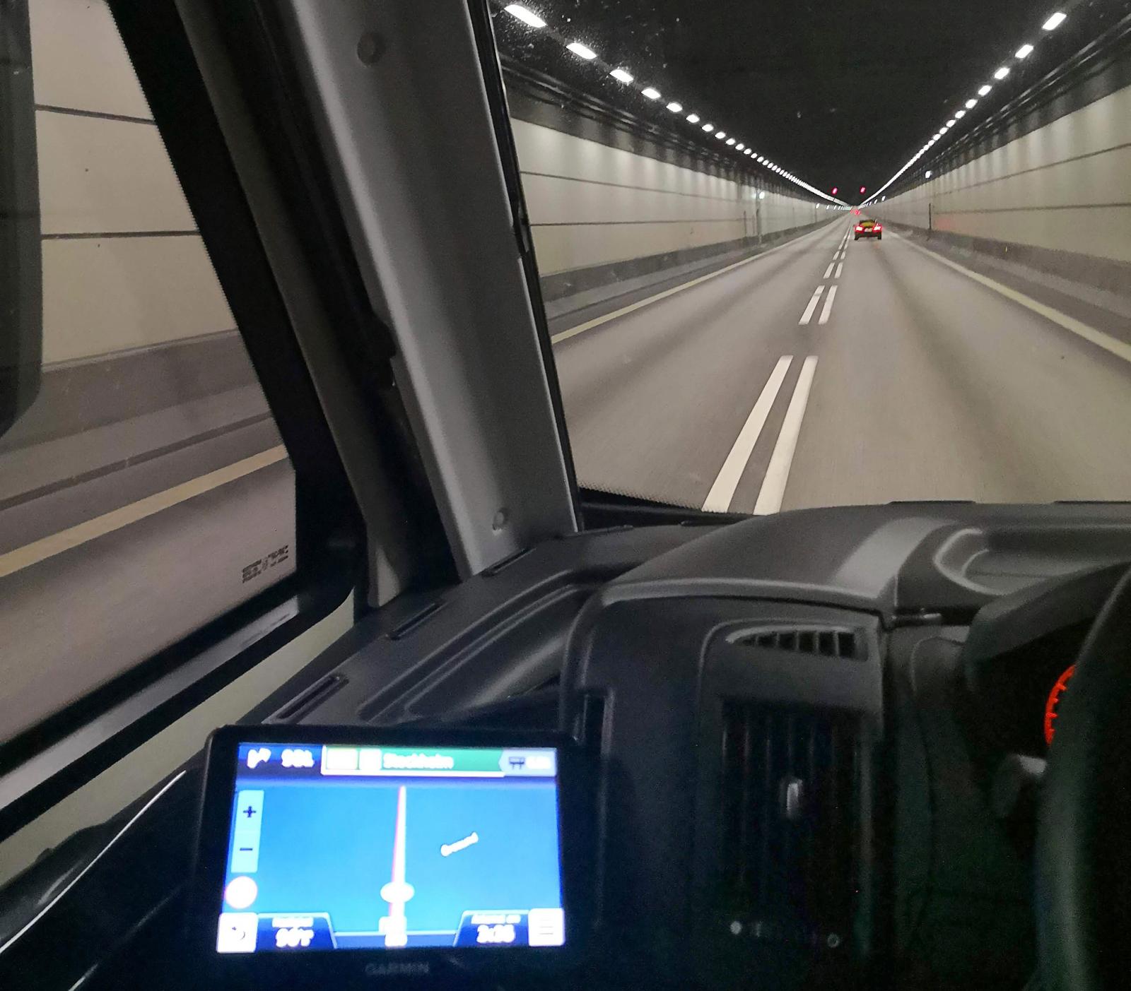 Öresundsbron är nästan lika mycket
tunnel som bro.