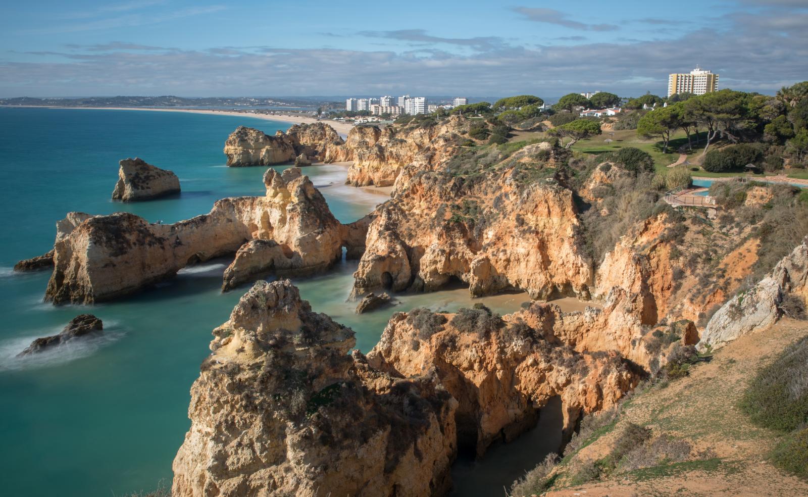 Ponta de Pidade i Portugal. Att hitta ett tråkigare ställe att tillbringa vinterhalvåret på, kräver inget sökande med ljus och lykta.