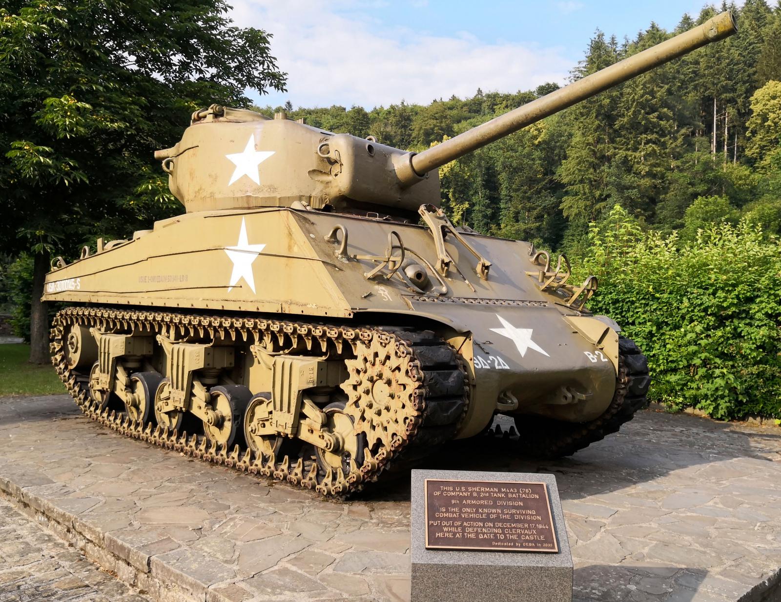Denna stridsvagn togs ur bruk 17 december 1944 när hon försvarade Clervaux vid slottets port.