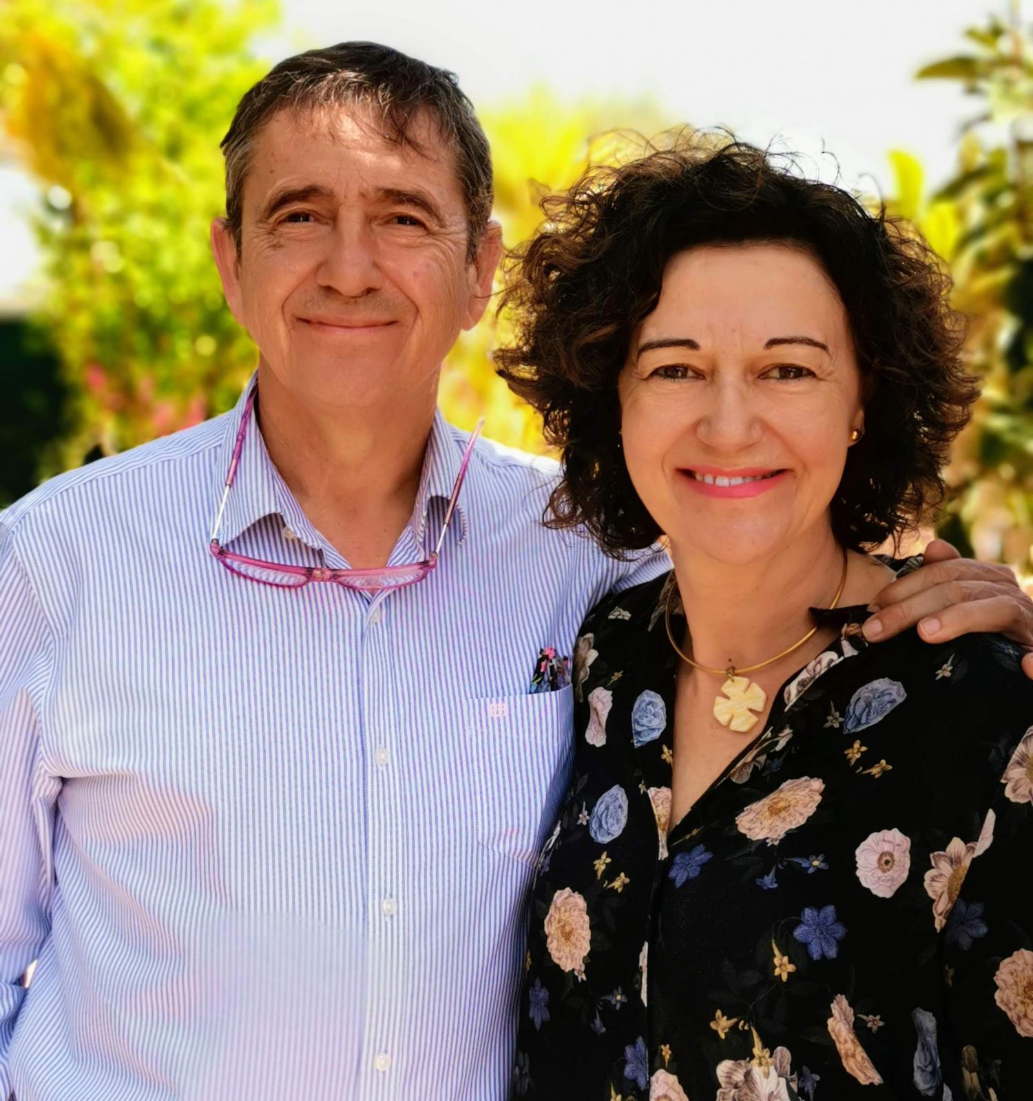 Värdparet Carlos och Pilar välkomnar fler svenskar.