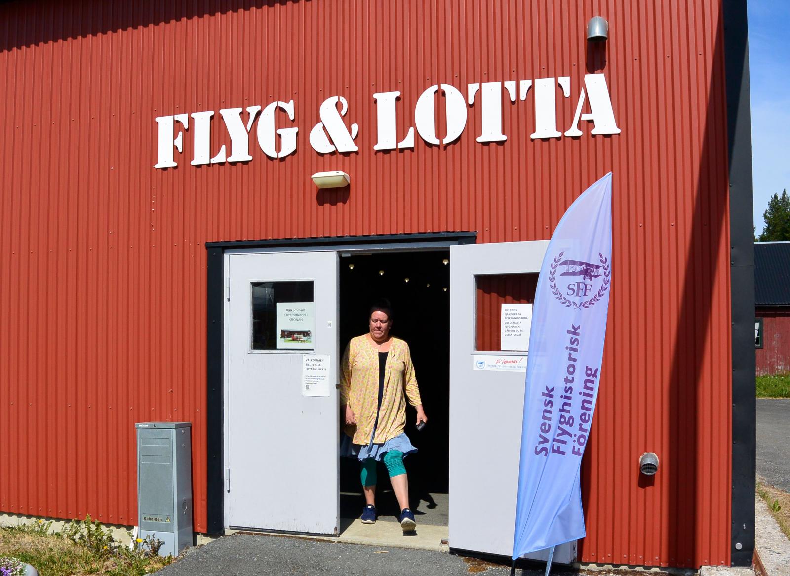 Innanför dessa dörrar döljer sig bland annat Sveriges Viggenmuseum.