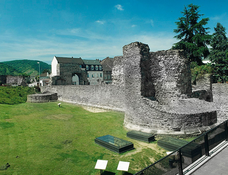 Römer-Kastell i Boppard döptes till Bodobrica av romarna och det blev senare en stad som fick namnet Boppard. Ruinerna är öppna och går att besöka gratis dygnet runt.