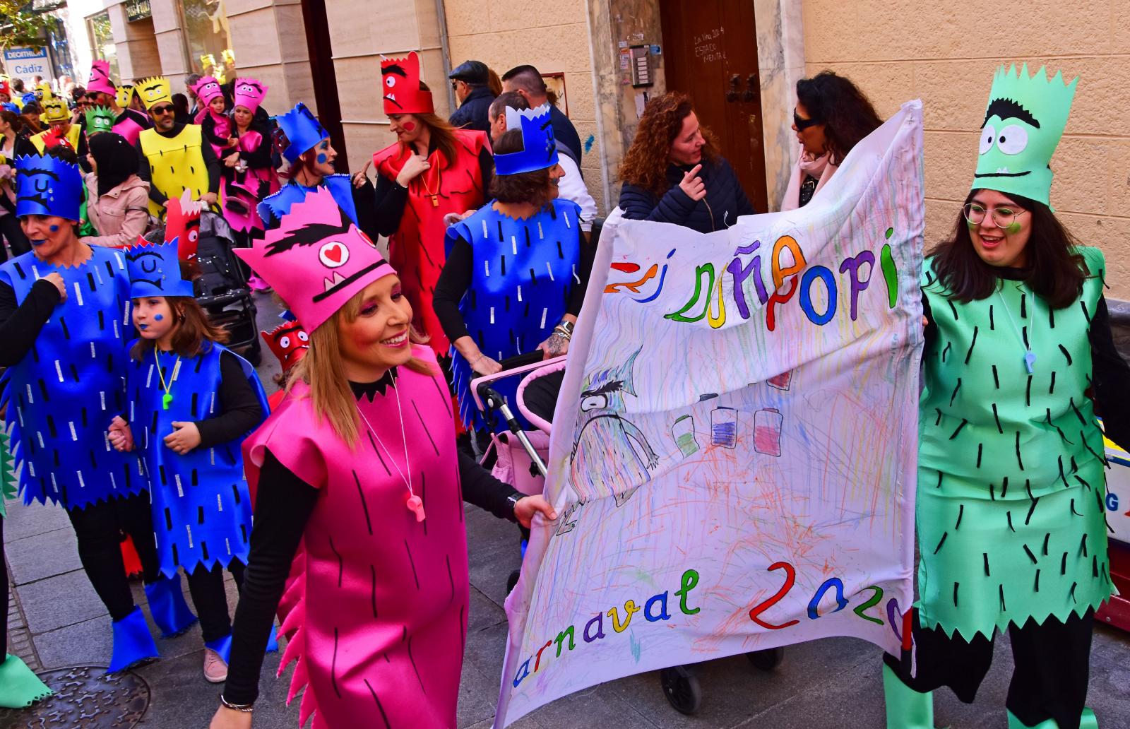 Den som övervintrar i Spanien kan räkna med en häftig karneval i Cadiz i februari.