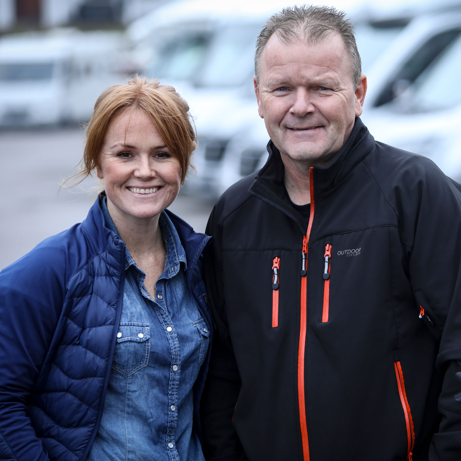 Far och dotter driver Backamo Husvagnscenter tillsammans.