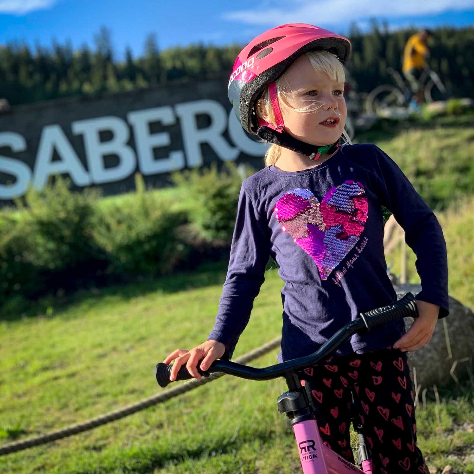 Isafold i pumptracken på Isaberg Mountain Resort.