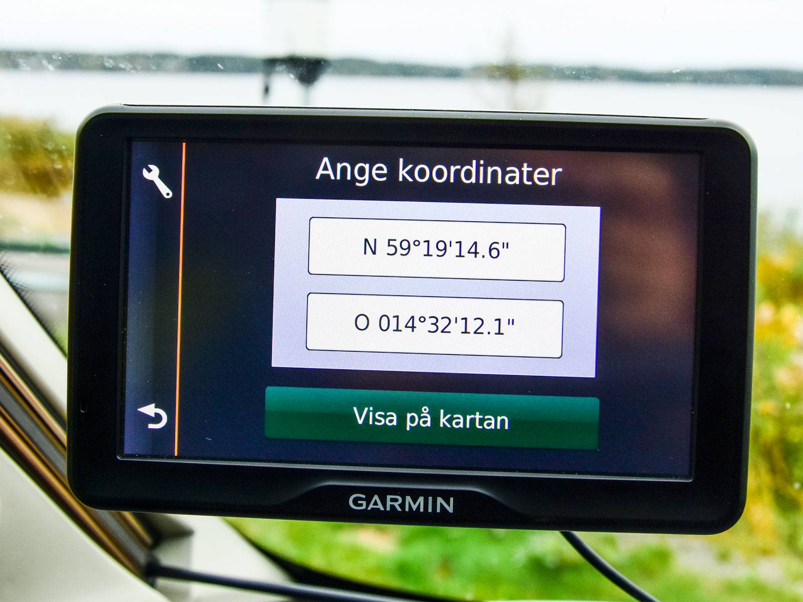 Här skrivs koordinaterna i grader, minuter och sekunder.