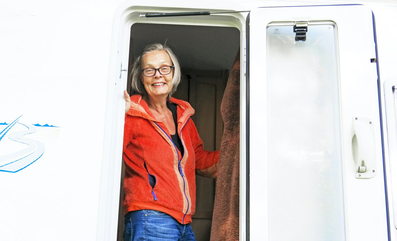 Tänk att få börja varje dag med att slå upp dörren till friheten! Annika Elgeskog ångrar inte sitt val.