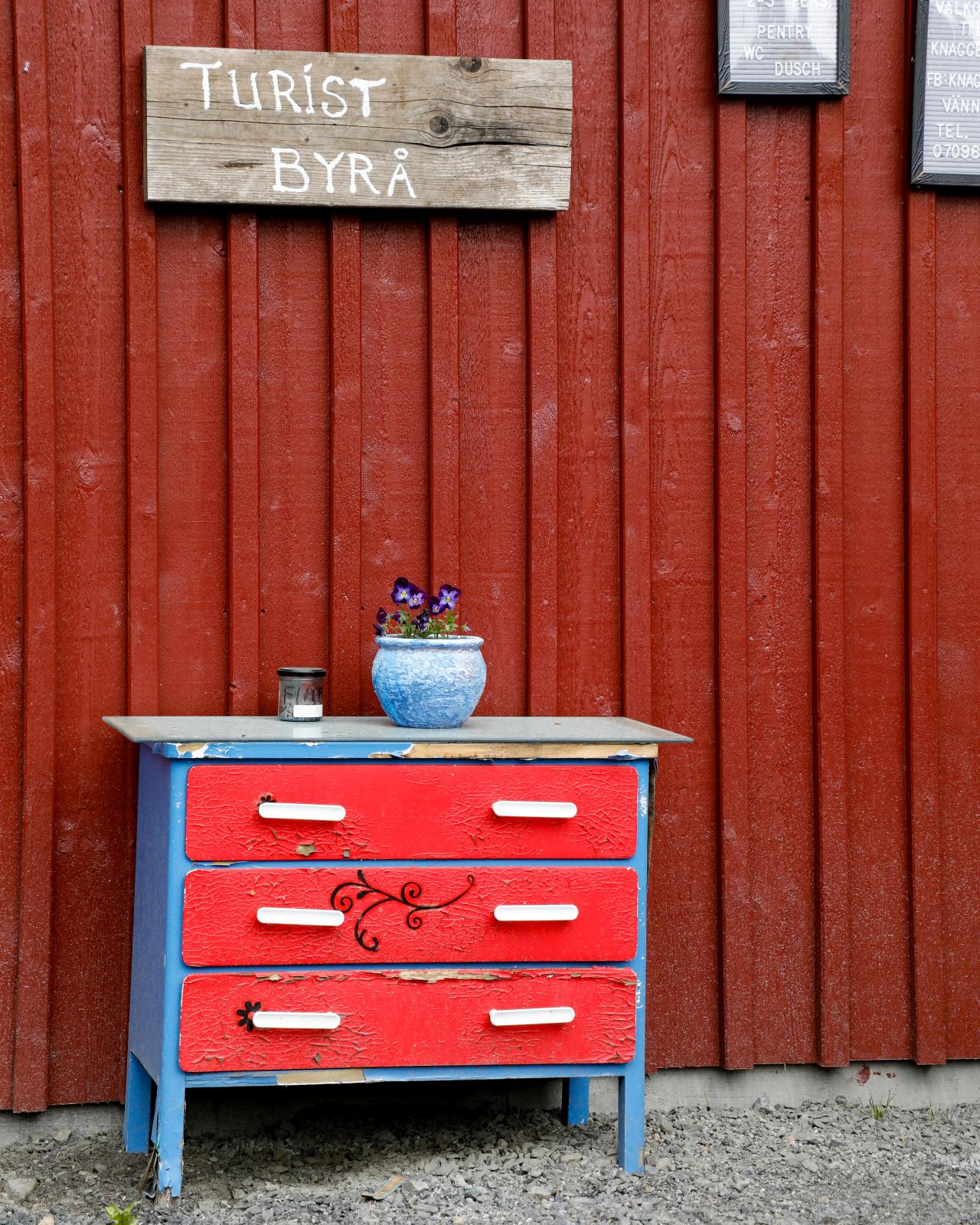 Den berömda ”turistbyrån” i Knaggelid.