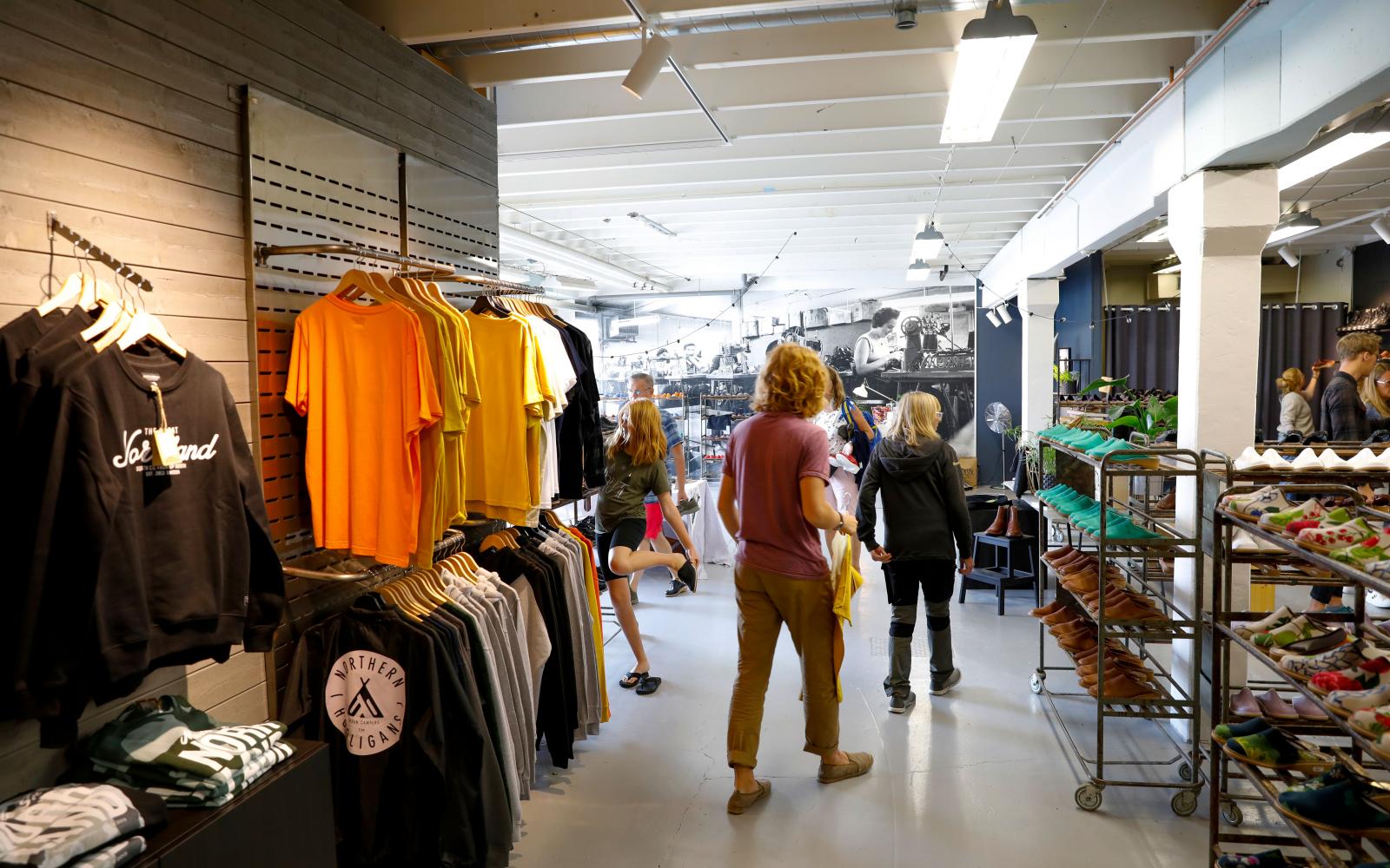 Den mysiga fabriksbutiken vid Docksta i världsarvet Höga kusten.