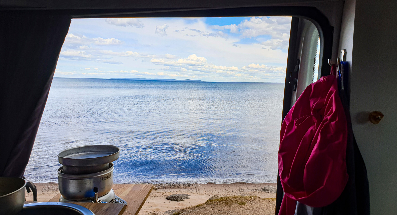 Frukostvy över Vättern. God morgon!