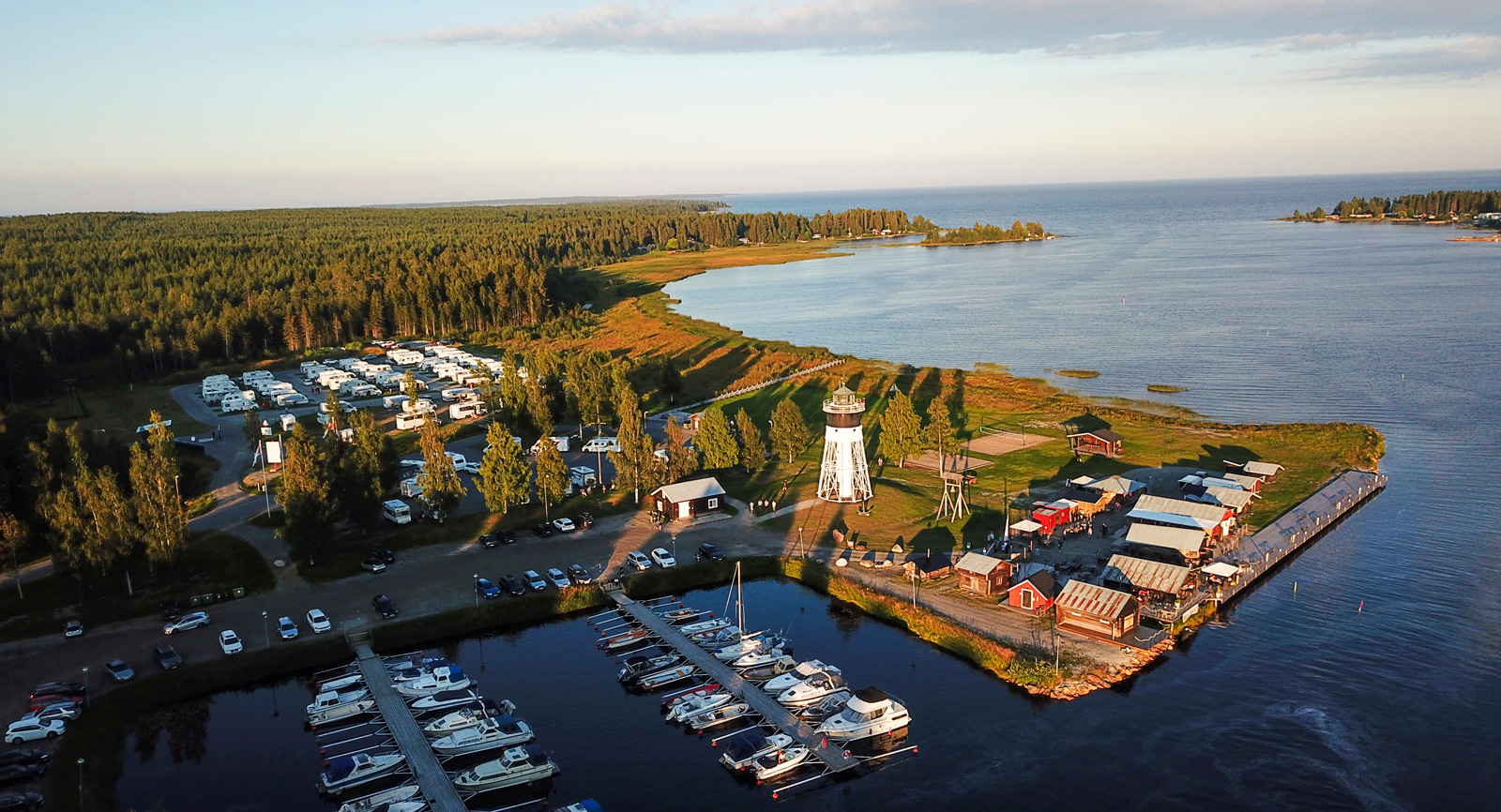 En ställplats kan vara ett mål i sig. Varje år utser vi och läsarna våra favoriter. Förra årets bästa ställplats blev Jävre i Norrbotten.