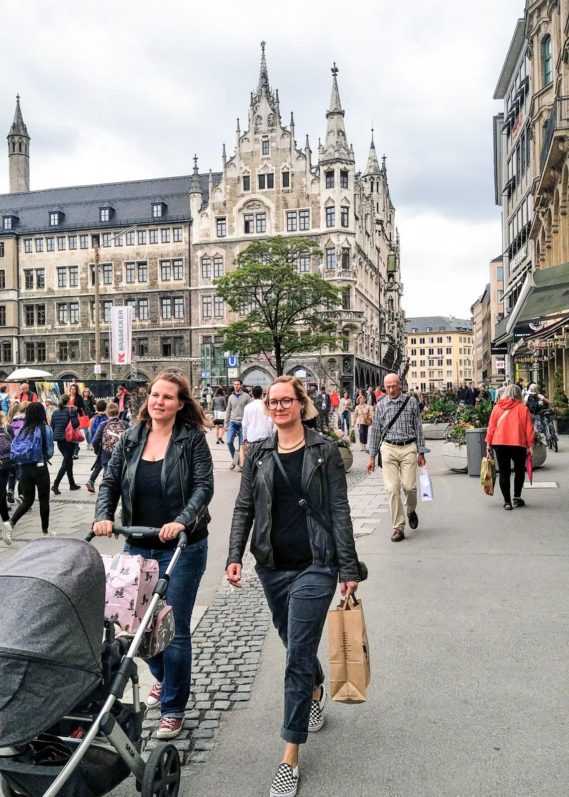 Centrala München sommaren 2019, alltså på den tiden vi sällan såg munskydd på folket i Europa.