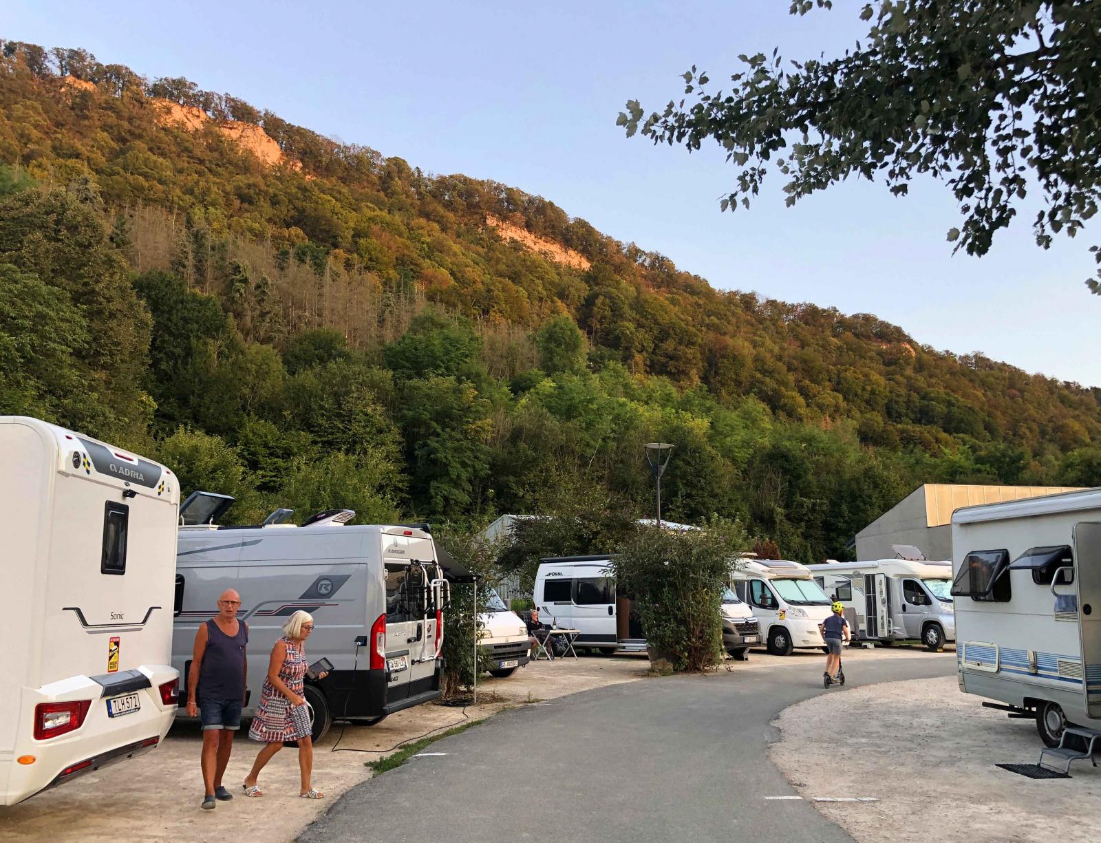 Nomadliv på tur: Bubbel och babbel på favoritcampingen