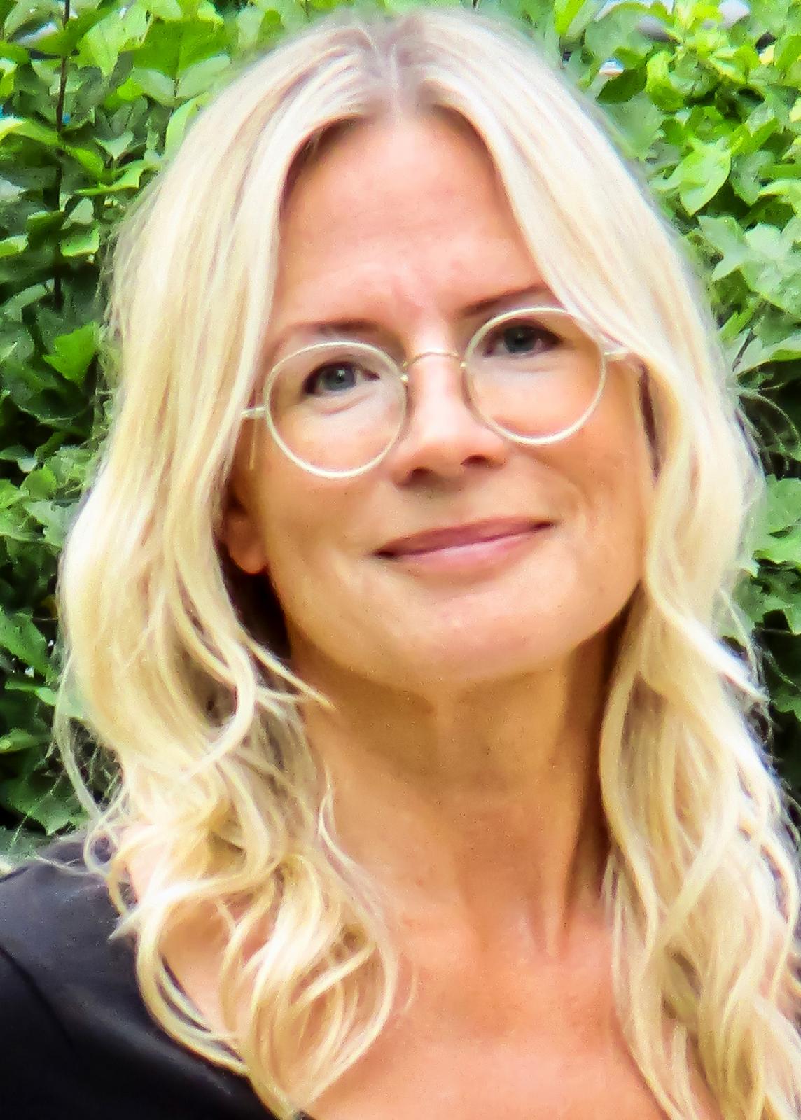 Anna Lindgren, Familjerådgivare.