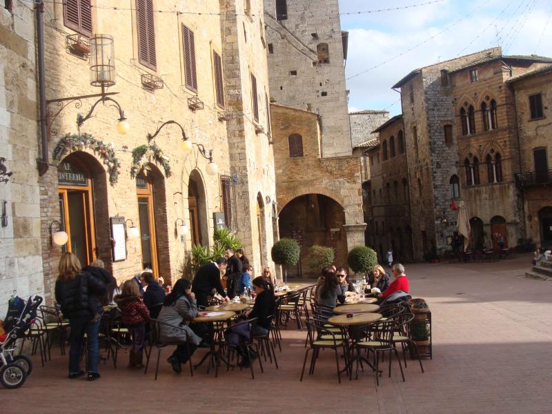 8 januari Vackert vårväder i San Gimignano