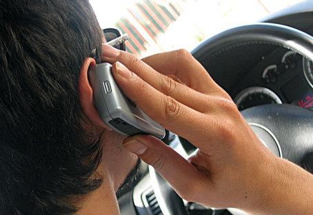 Mobilpratare bötfälls i Danmark
