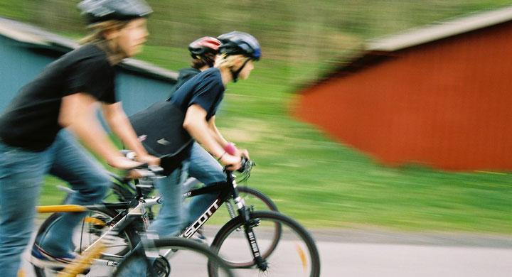 6 av 10 cyklister struntar i rödljus