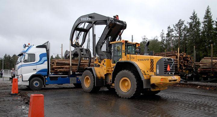 Stormvirket kommer att transporteras både på väg och järnväg.