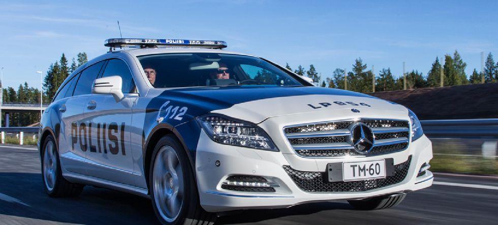 Polisen i Finland har råd med snabba bilar