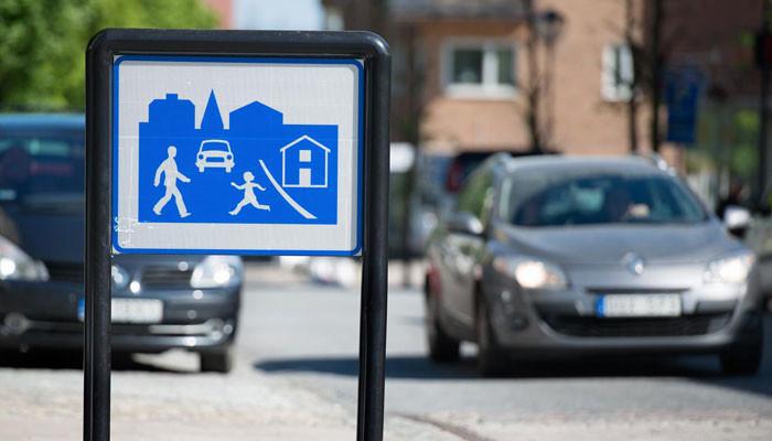 Nästan hälften kör för fort på 40-vägar