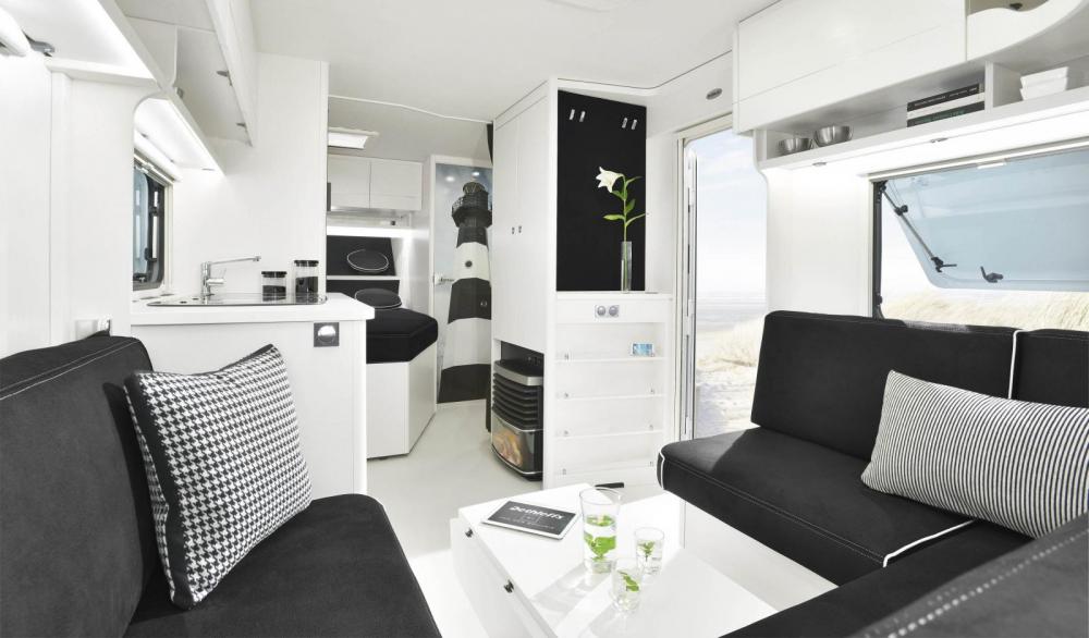 Stjärndesigner gick loss på husvagn