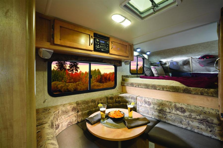Premiär för camper med slide-out Kistamässan
