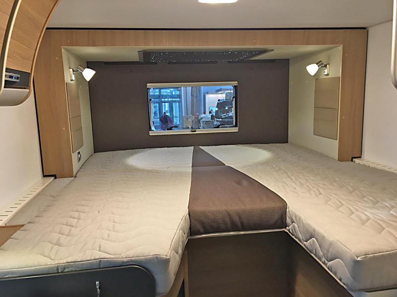 Adria Compact SLS