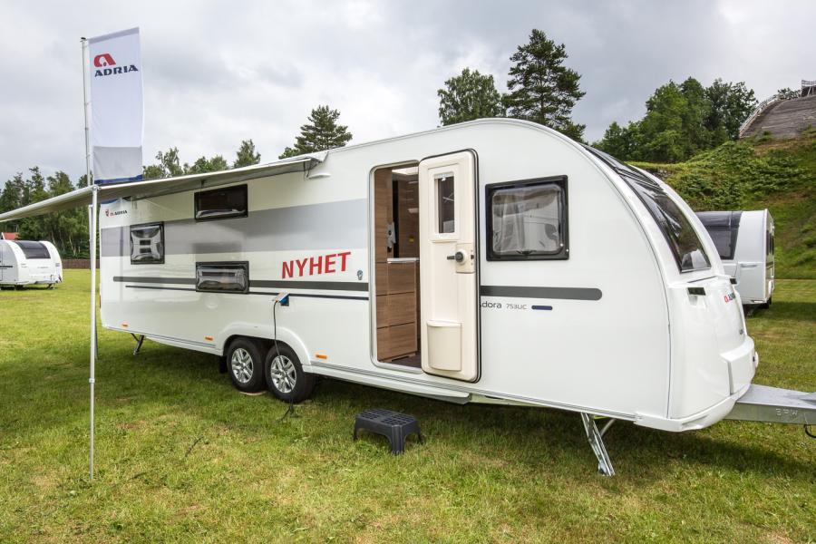 Familjevagnen Adria Adora 753 UC