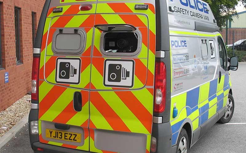 Så här ser en fartkamerabil ut, men nej, det är inte den här bilen som förekommer i denna dråpliga historia. Foto: North Yorkshire Police