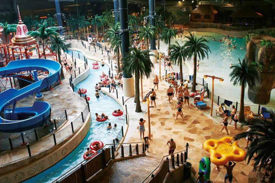 I Billund har Lalandia en Aquadome, kanske något liknande kommer att byggas i Motala.