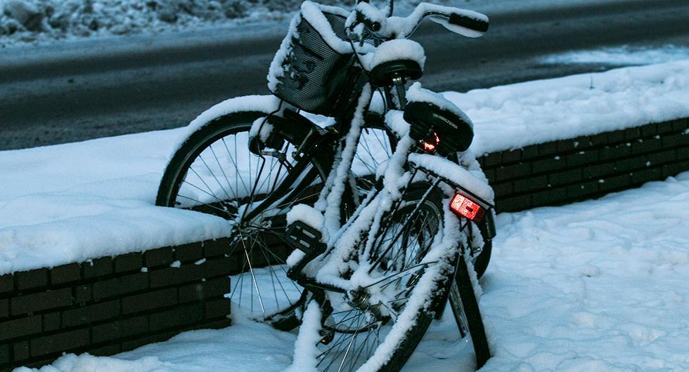 I två tredjedelar av mörkerolyckorna sa bilisterna att de inte såg cyklisterna innan krocken.