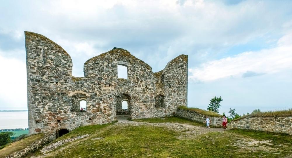Restips: Brahehus – ruinen vid vägkanten i Gränna
