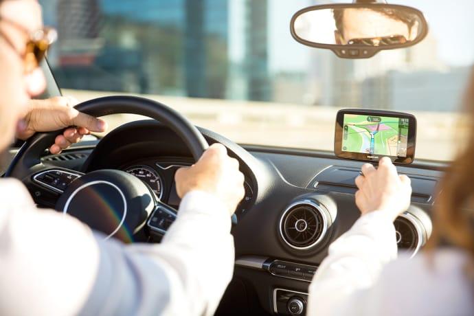 TomTom lanserar ny navigator med WiFi och smartphone-anslutning