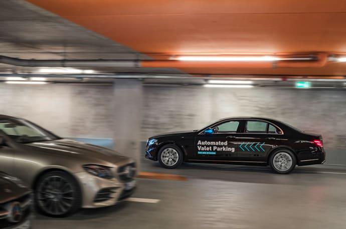 Nu kommer P-huset som parkerar bilen åt dig