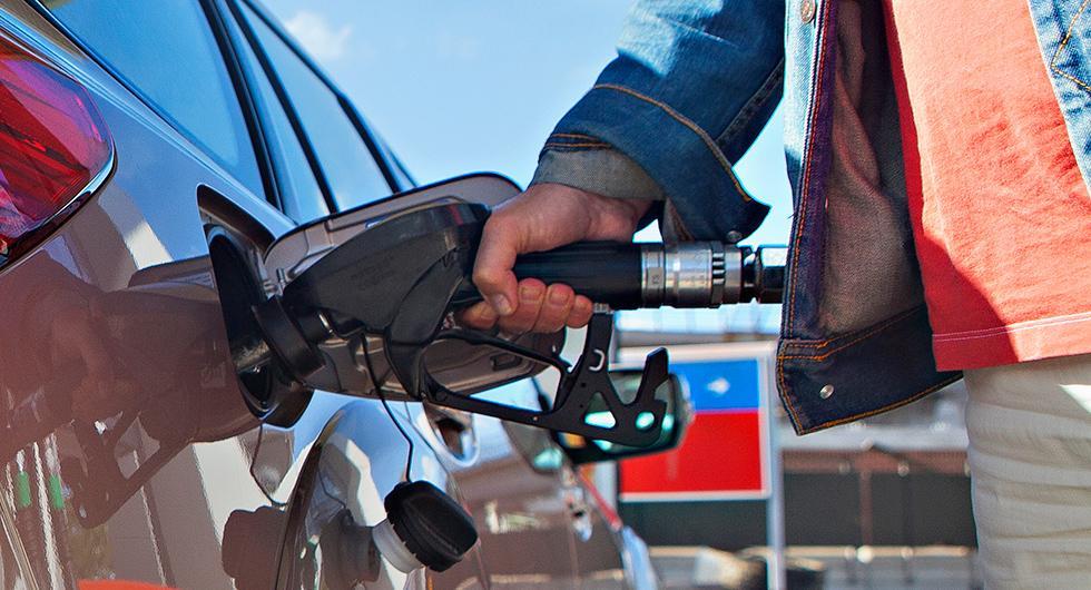 I flera länder erbjuds ägare av gamla dieselbilar att byta in sina fordon och få rabatt när de köper nya.