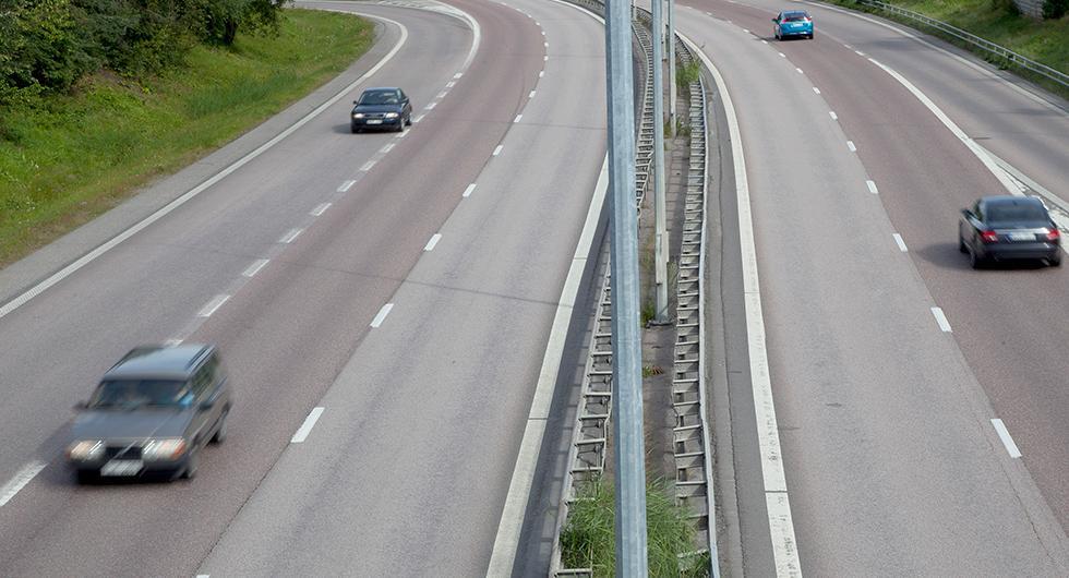 Regeringen backar om höjd skatt på äldre bilar