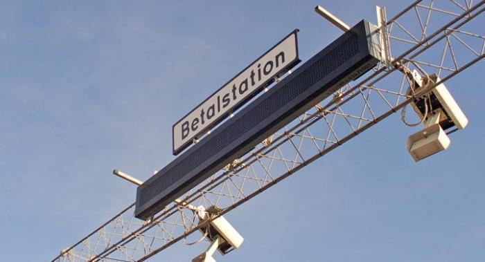 Broavgifter och ökad trängselskatt föreslås i Stockholm