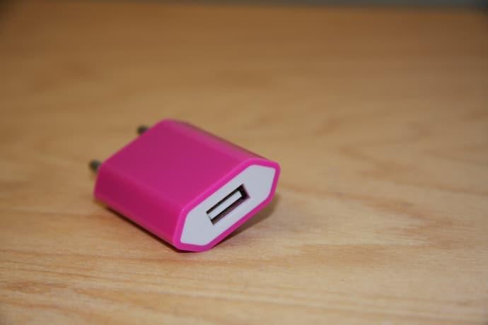 Användning av brandfarliga USB-laddare nu kartlagt
