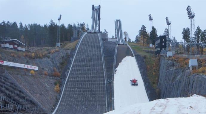 Preparering av underbacken inför premiären 28 oktober