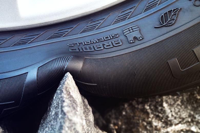 Nokian börjar tillverka husbilsdäck med aramid