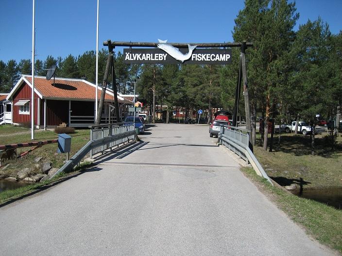 Kommun och camping i luven på varandra